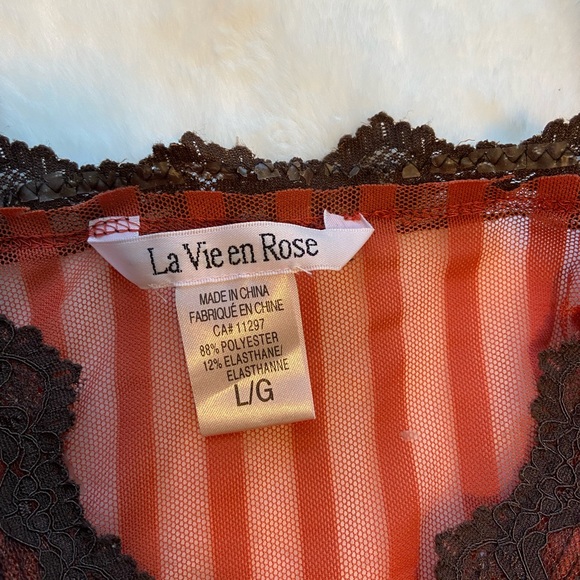 La Vie en Rose Lingerie worn once. Comes with matching thong - Picture 5 of 5